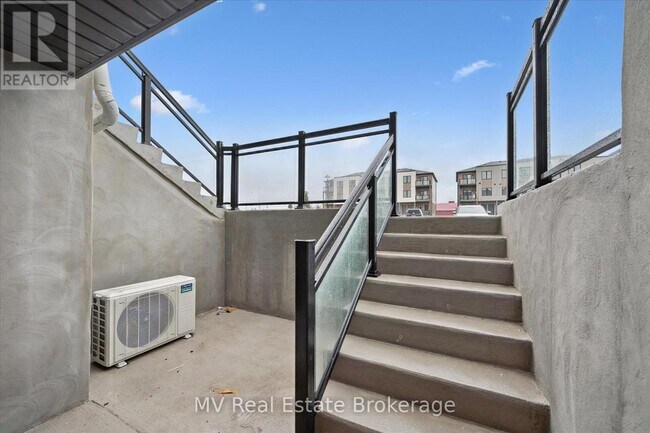 Photo du bâtiment - 940 St David St N