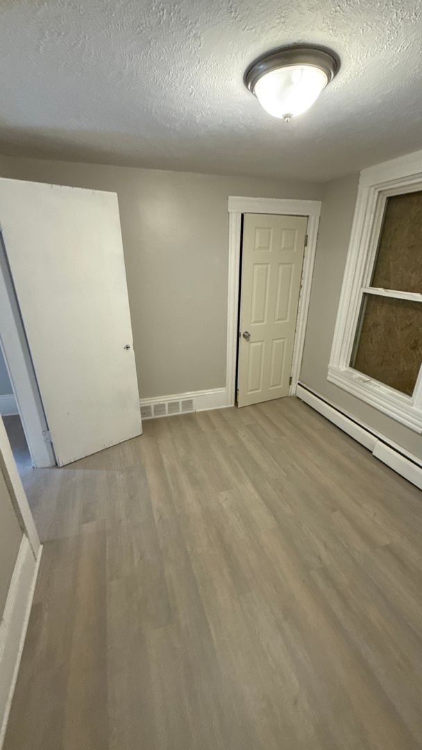 Foto del edificio - 7812 Elton Ave