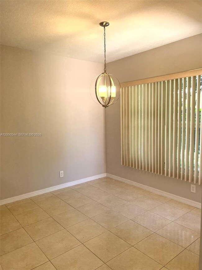 Building Photo - 312 Talia Cir