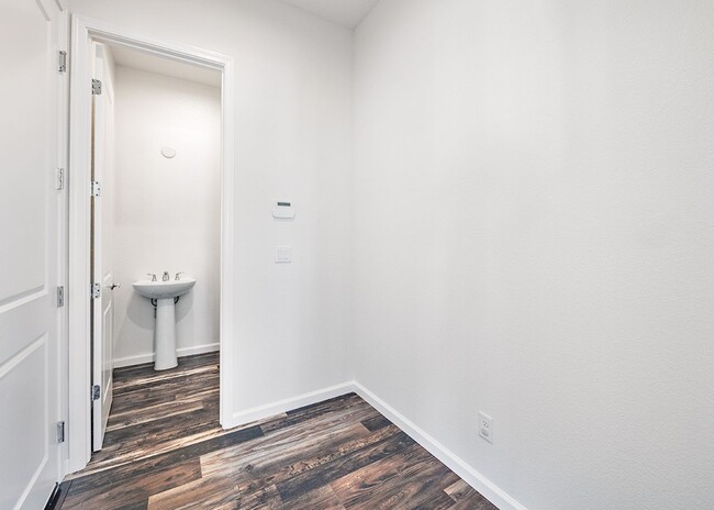 Building Photo - Exquisite Toll Brothers home at Saddle Rid...