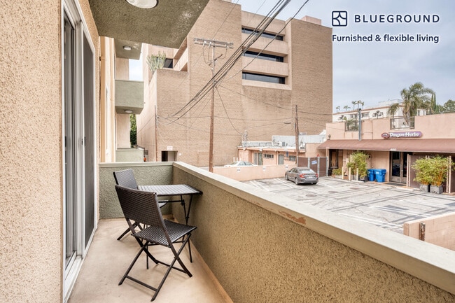 Building Photo - 467 S Arnaz Dr