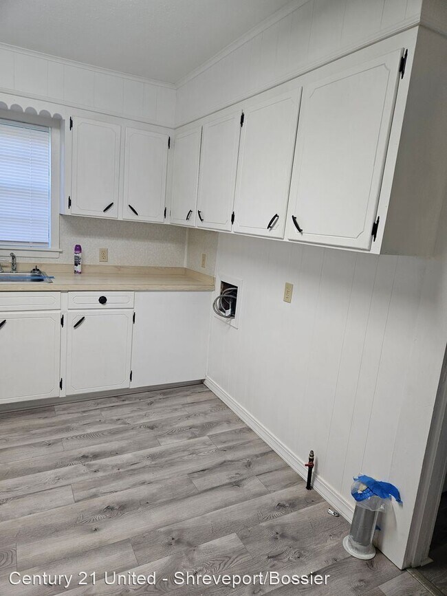 Building Photo - 2 br, 1 bath House - 409 Joannes Street