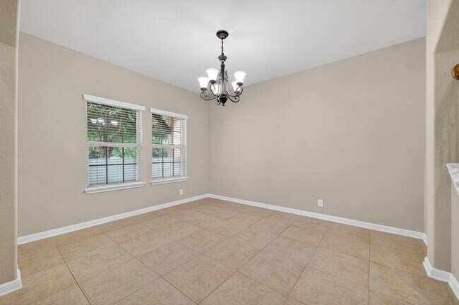 Foto del edificio - 10803 Newcroft Place