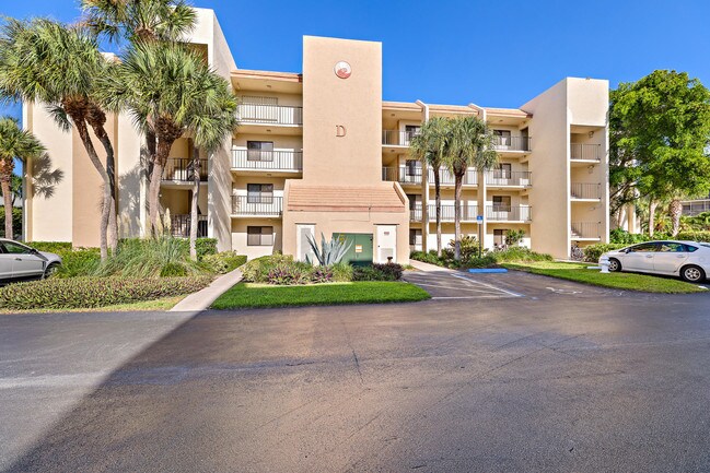 Building Photo - 1605 S Us Highway 1  D 204