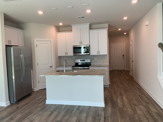 Building Photo - 2329 Belterra Dr