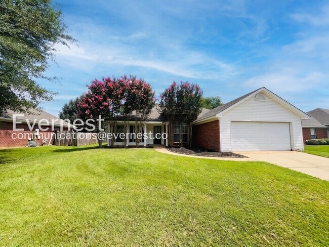 Building Photo - 223 Crosscreek Dr