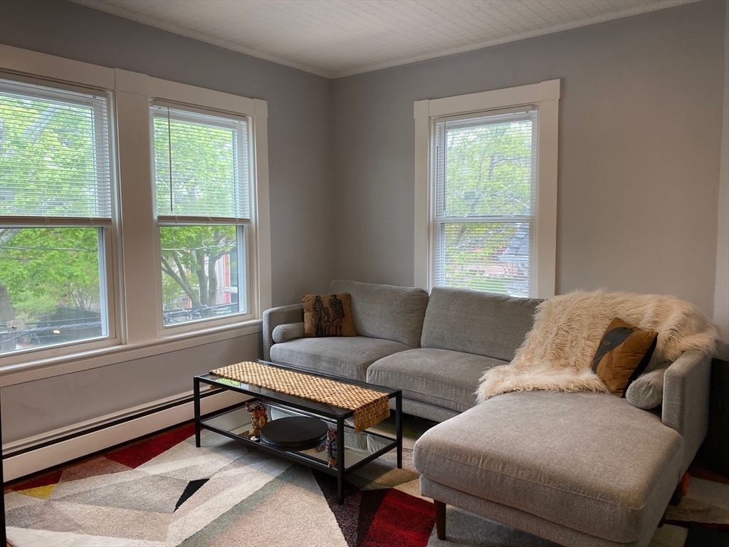 Foto principal - 208 Banks St