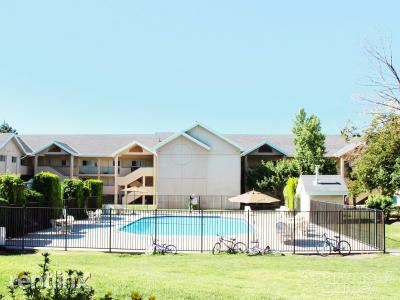 Building Photo - 3690 S Highland Dr