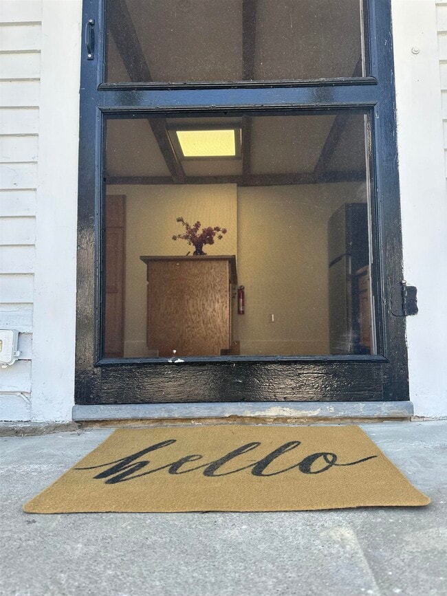 Building Photo - 10 Waukewan St
