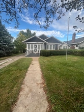 Building Photo - 2118 Elm St