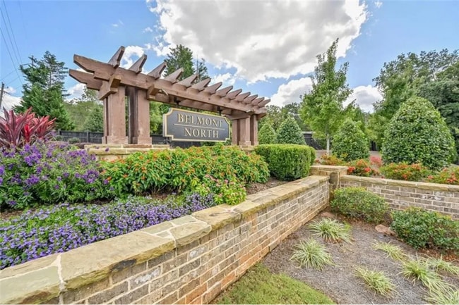 Photo - 1825 Belmore St SE House