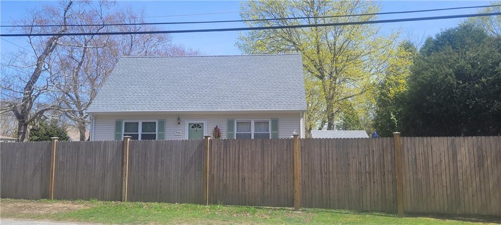Foto del edificio - 559 Middlebridge Rd