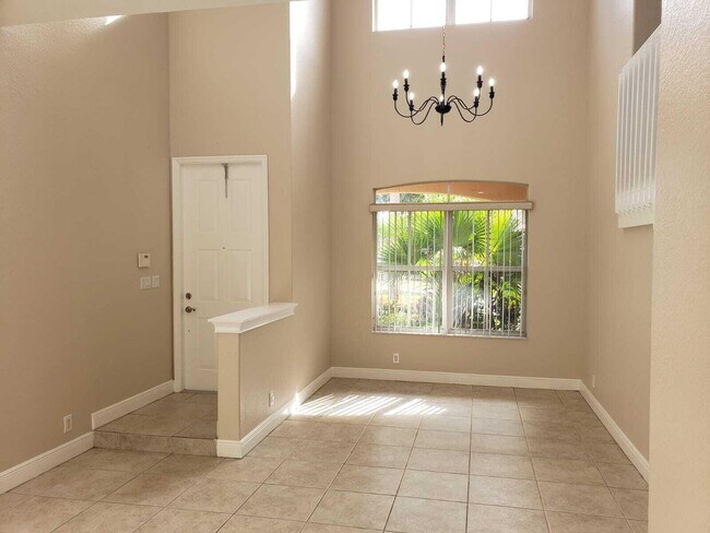 Building Photo - 6553 Lurais Dr