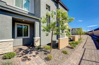 Building Photo - 230 Freeport Vw Pl