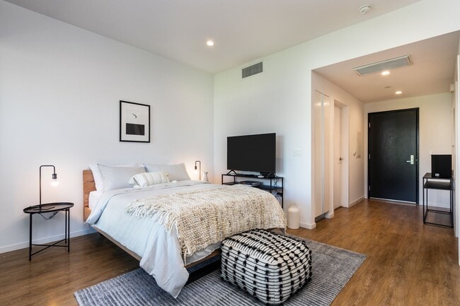 Interior Photo - Line Lofts