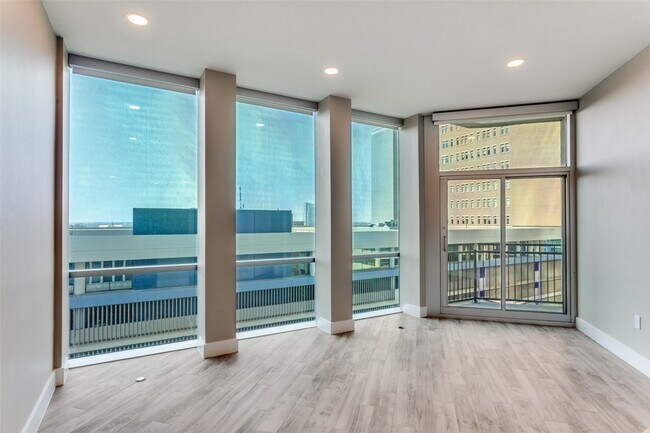 Foto del edificio - 500 Throckmorton St