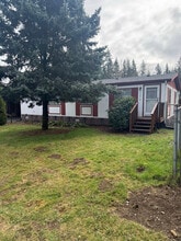 Building Photo - 15215 NE 99th St