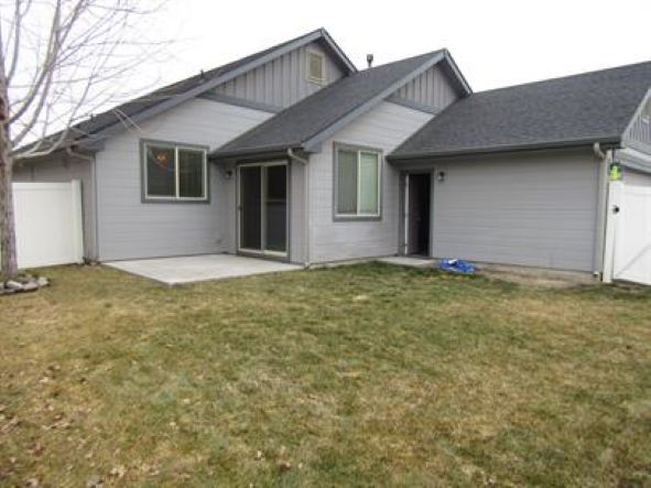 Foto del edificio - 546 N Baxter Way