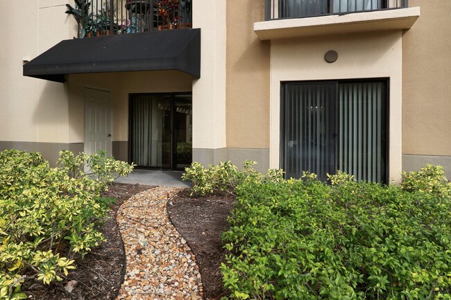 Foto del edificio - 4903 Midtown Ln
