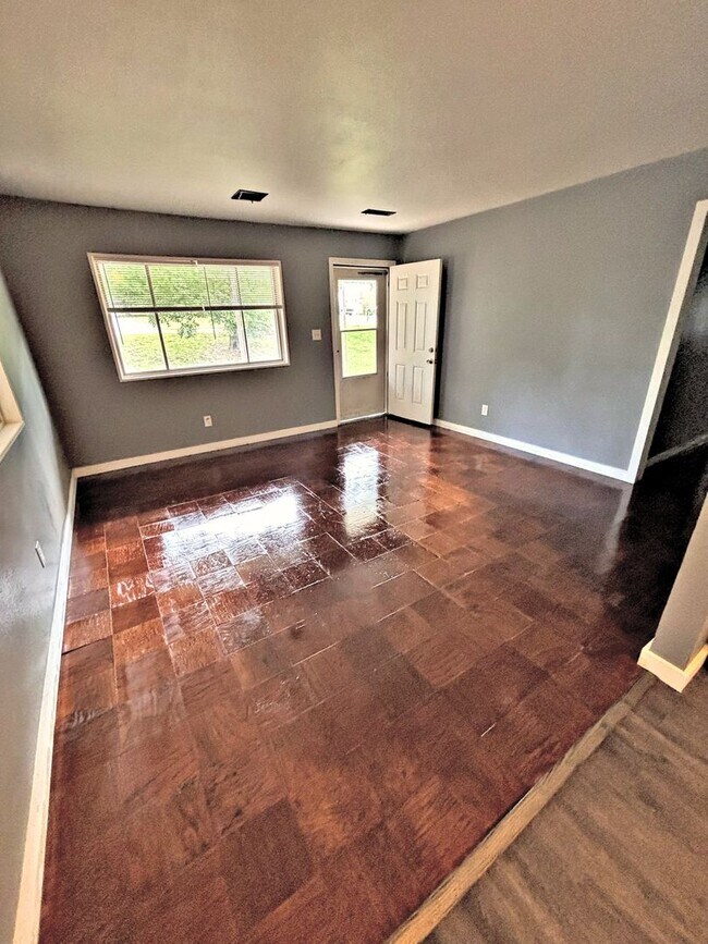Foto del edificio - HOUSE FOR RENT - DECATUR