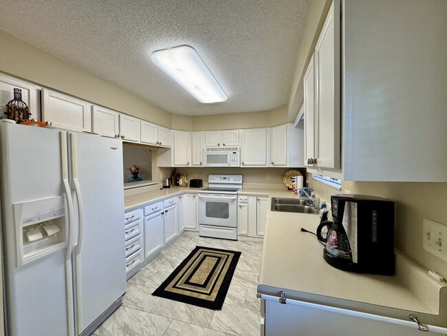 Building Photo - 308 Chota View Pl