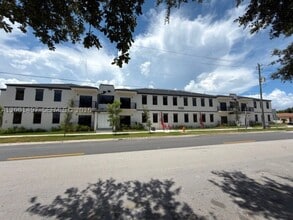 Building Photo - 17020 SW 104th Ave