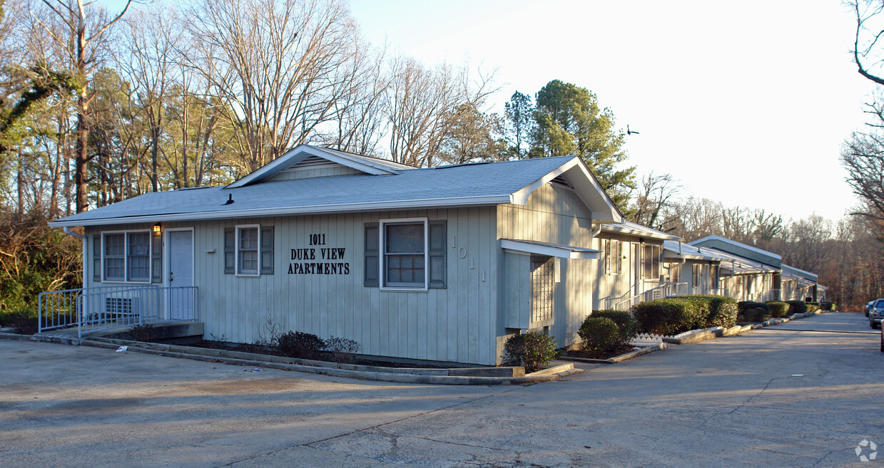 Primary Photo - Duke View Apartments