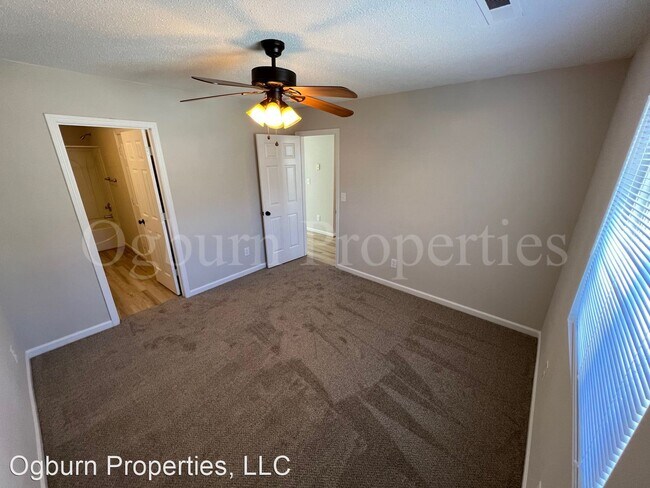 Foto del edificio - 3 br, 2 bath House - 4108 KENNISON VILLAGE DR