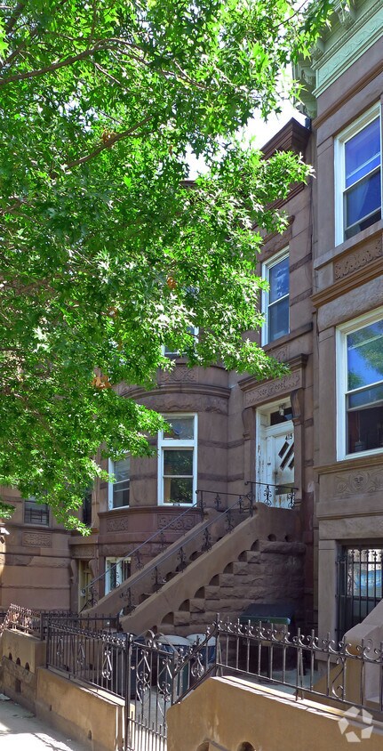 Foto del edificio - 415 50th St