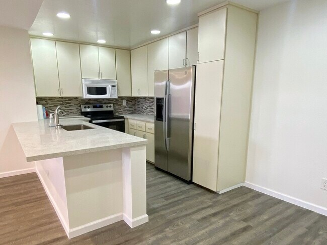 Foto del edificio - 9120 Gramercy Dr