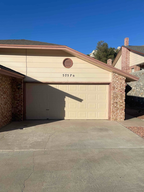 Building Photo - 5757 Lawndale Dr