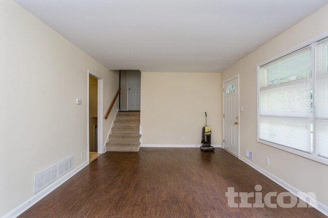 Building Photo - 4045 Bouldervista Dr