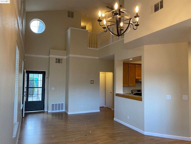Building Photo - 5239 Woodside Way