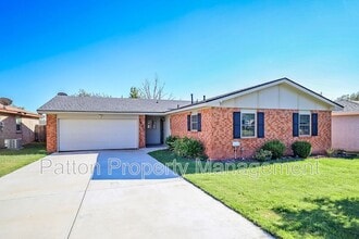 Building Photo - 2905 Salem Dr