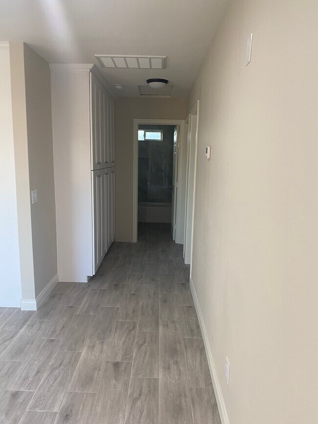 Foto del edificio - 14713 Walters St