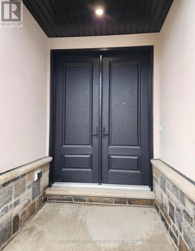 Photo du bâtiment - 89 Royal Cres