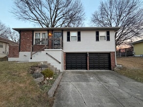 Building Photo - 3909 S Marshall Dr