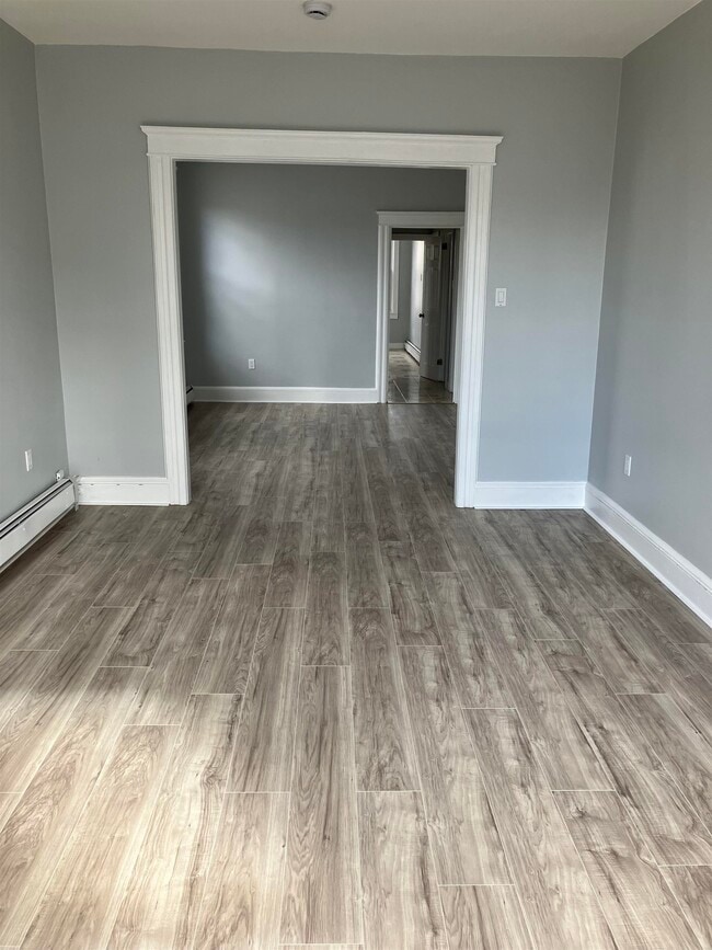 Foto del edificio - 127 W 51st St