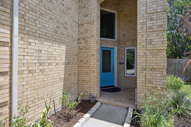 Foto del edificio - 8408 Island Ct