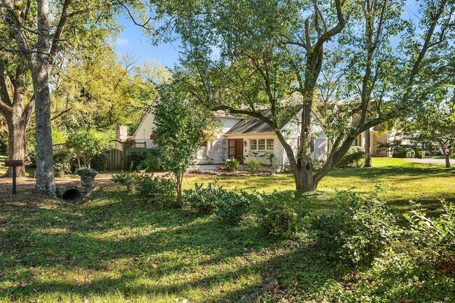 Photo - 201 Brookfield Ave House