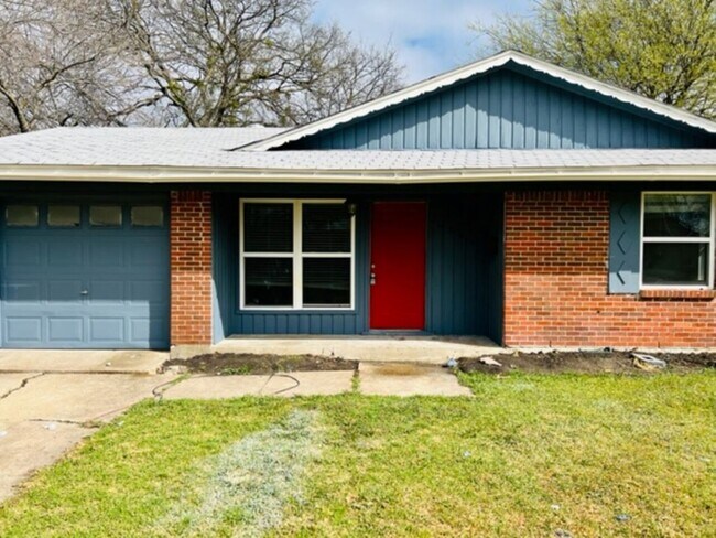 Building Photo - 1309 Crockett St