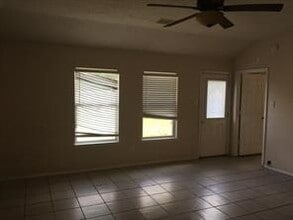 Building Photo - 18235 Sorrell Oaks Ln