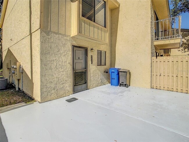 Building Photo - 9027 Pebble Creek Dr