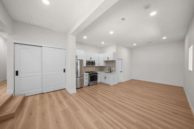 Foto del edificio - 2333 Ridge View Dr