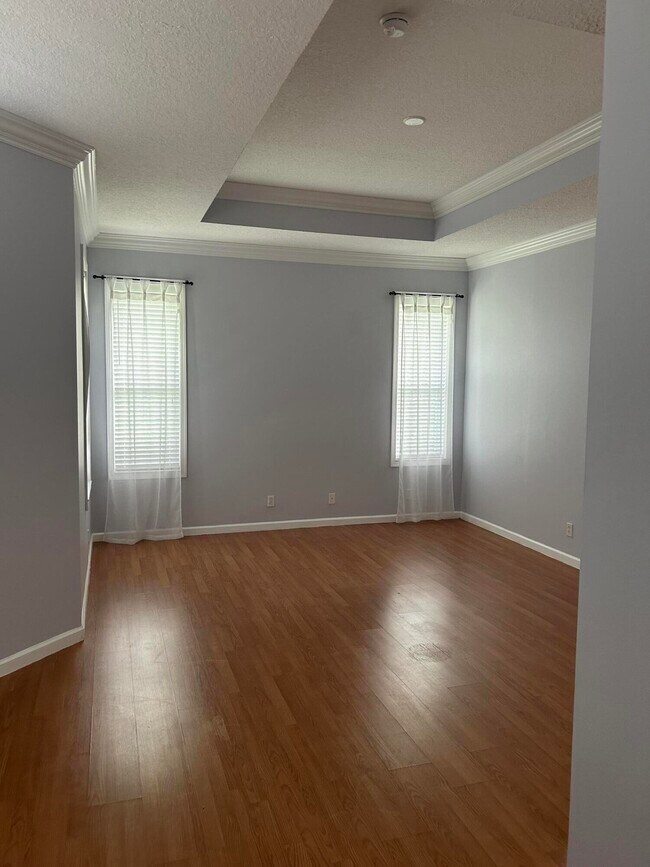 Foto del edificio - 101 NW Pleasant Grove Way