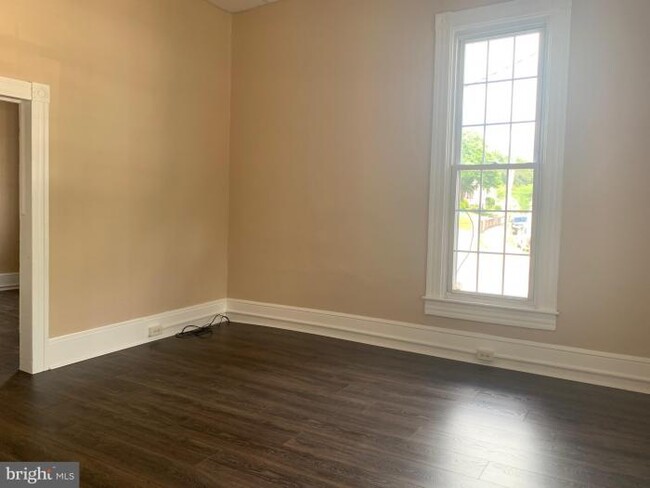 Building Photo - 3 bedroom in Adamstown PA 19501