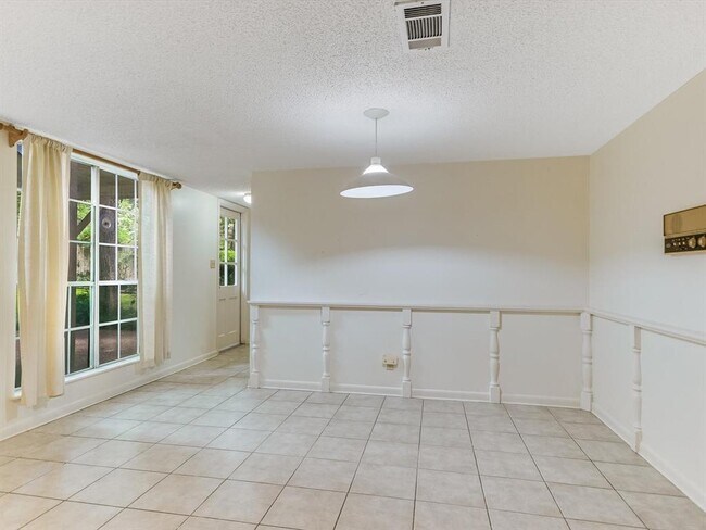 Building Photo - 7107 Spurlock Dr