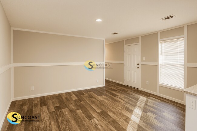 Building Photo - 6562 Coolidge St