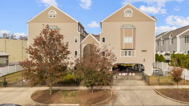 Building Photo - 2660 North Ave