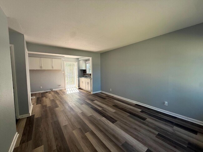 Foto del edificio - 5750 N 62nd St